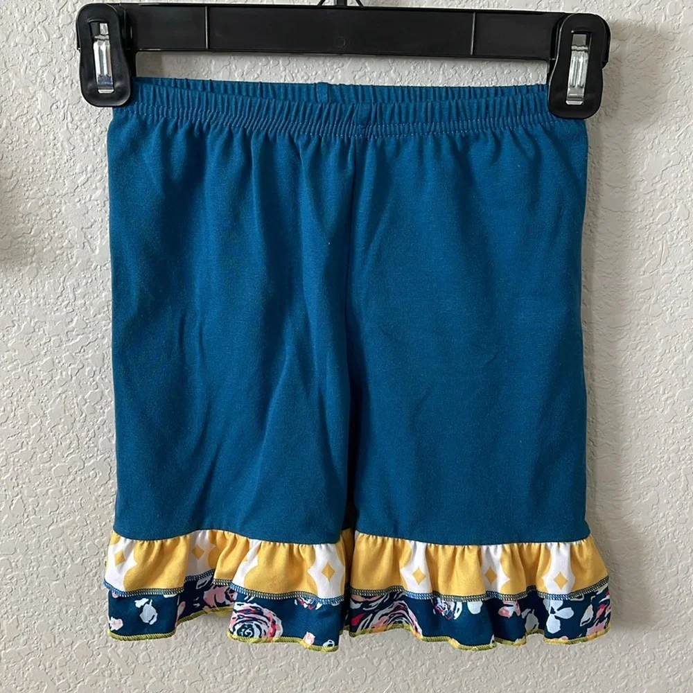 Girls size 6 two piece set. Tank, shorts, Blue, yellow, floral, ruffles, lace